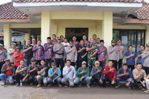 Foto : Bersama Kapolresta Cirebon, Camat Susukan, Dan JUGA Kuwu Sekecamatan Susukan